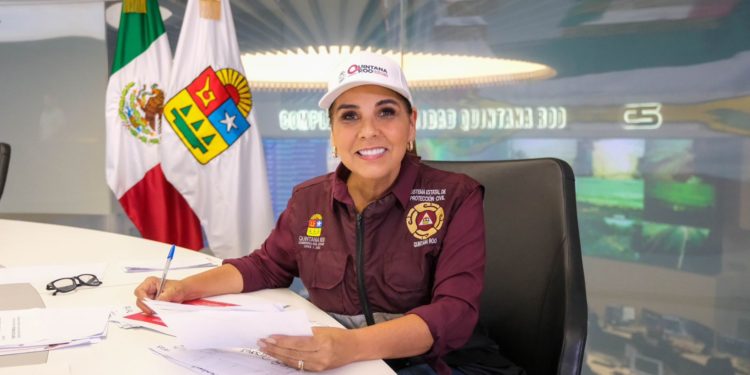 Mantiene Mara Lezama informada a la población sobre el paso de “Helene”