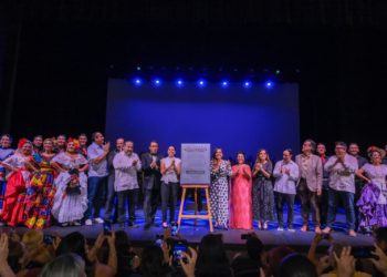 Inaugura Mara Lezama el Teatro de la Ciudad de Cancún, un espacio para la cultura, la paz y la reconstrucción del tejido social