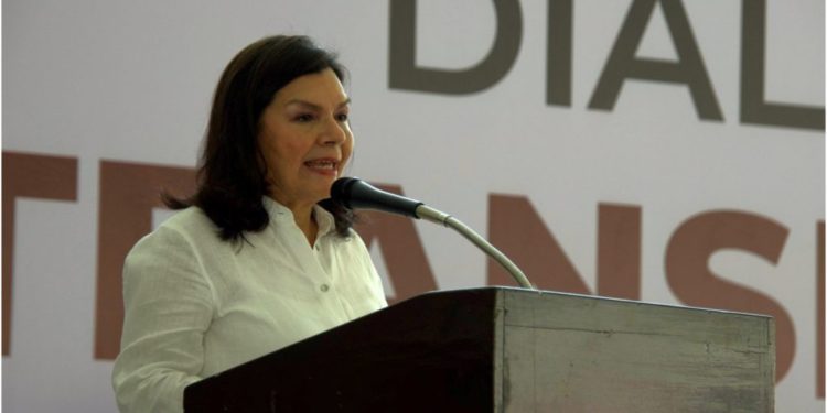 Yolanda Osuna presenta a 29 integrantes de su gabinete municipal