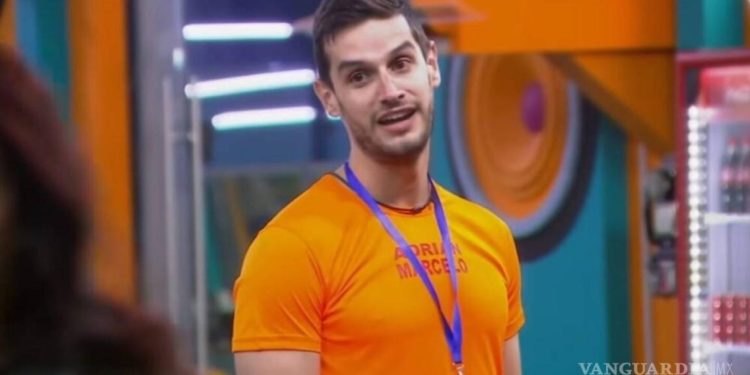 Adrián Marcelo desata la tv y deja sin patrocinadores «La Casa de los Famosos México 2»