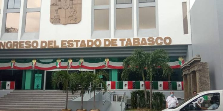 Javier May presenta iniciativas clave para el Congreso de Tabasco el 2 de octubre