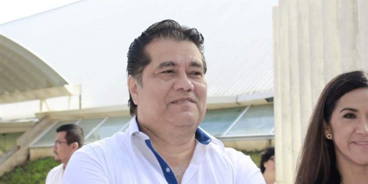 Guillermo Narváez no contempla renunciar anticipadamente como rector de la UJAT