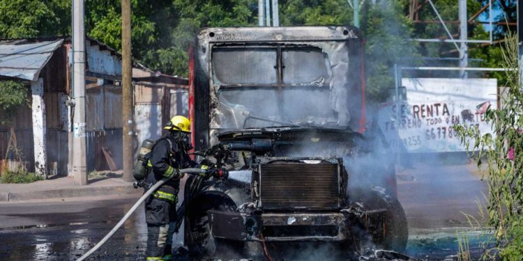 Autoridades suspende las fiestas patrias tras violencias en Sinaloa