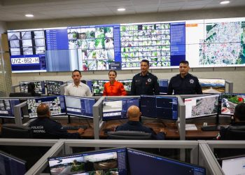 Refuerza Ana Paty Peralta al C2 con equipo tecnológico para la seguridad de Cancún