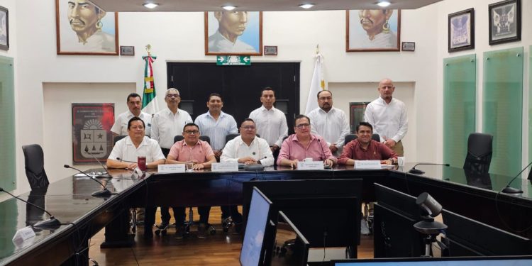 Comparece el titular de la COEPROC ante la XVIII Legislatura del Congreso del Estado de Quintana Roo