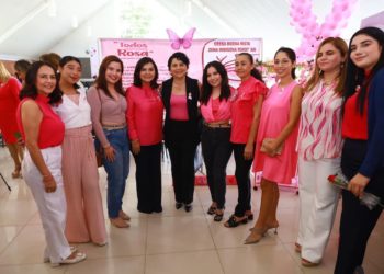 Convoca Gobierno de Centro a mujeres aplicar la salud preventiva contra el cáncer de mama