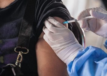 Inicia la campaña Nacional de Vacunación contra la influenza y Covid-19 en México