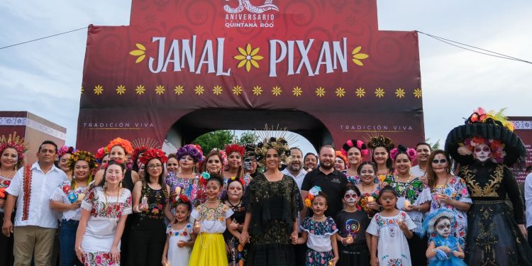 Da inicio Mara Lezama a “Janal Pixan 2024” con familias en Chetumal