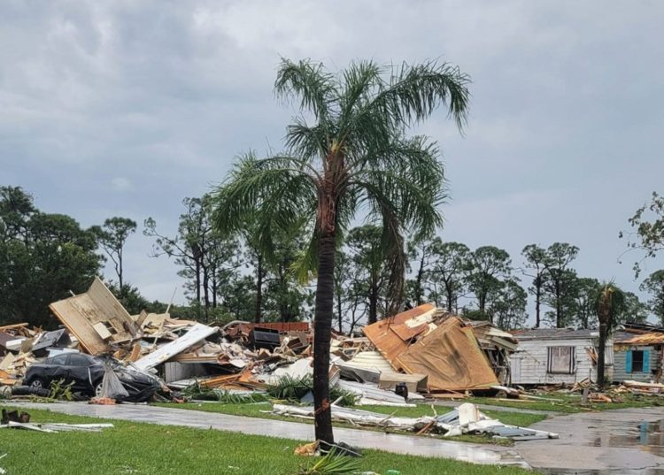 El #HuracánMilton impactó tierra en Siesta Key, en la costa oeste de Florida
