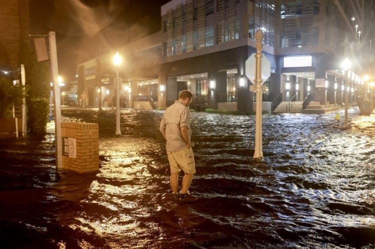 El #HuracánMilton impactó tierra en Siesta Key, en la costa oeste de Florida