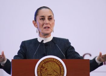 Claudia Sheinbaum anuncia apoyo de combustible a Cuba por «razones humanitarias»