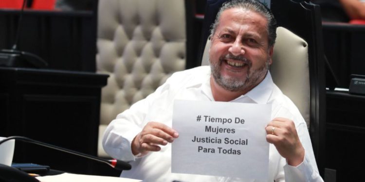 Analizarán en comisiones iniciativa para transformar el IQM en la Secretaría de las Mujeres