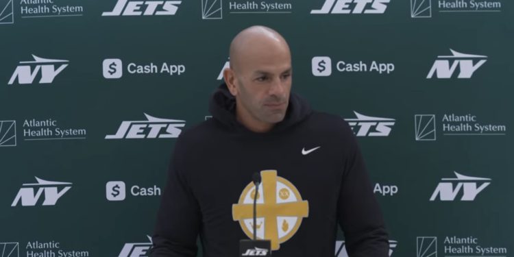 Los Jets despide a su entrenador en jefe, Robert Saleh en plena temporada de la NFL