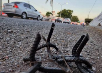 Reportan poncha llantas en la carretera Macuspana-Villahermosa; autoridades responden