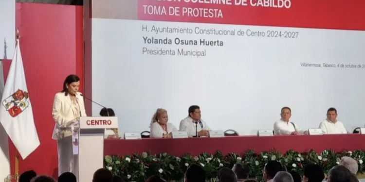 Yolanda Osuna Huerta toma protesta como alcaldesa de Centro para nuevo periodo
