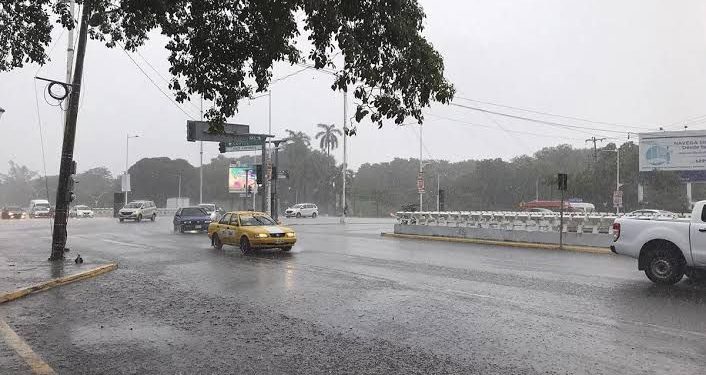 Conagua prevé lluvias nocturnas en Tabasco por Onda Tropical 30