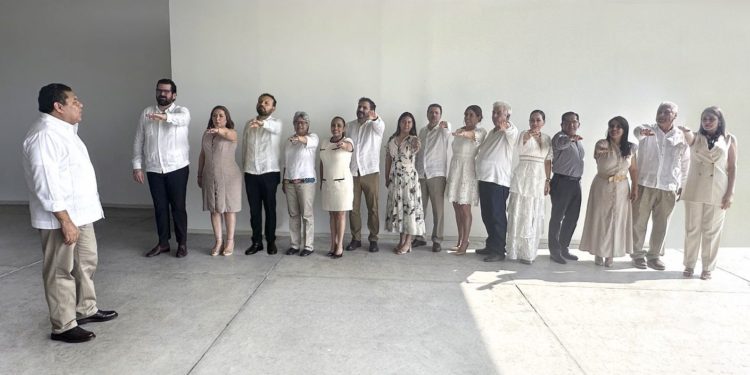 Nuevos nombramientos en el gobierno de Javier May: César Rojas y Francisco Sánchez asumen cargos clave