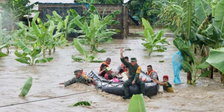 600 viviendas afectadas por lluvias en cuatro municipios de Tabasco: Gobierno