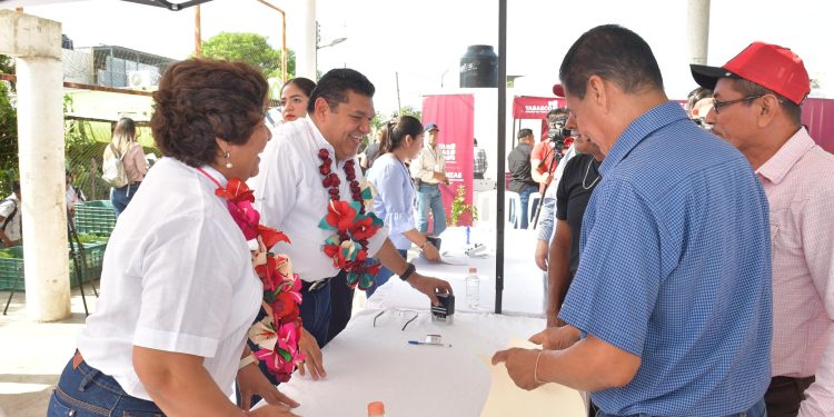 Gobernador May promete llegar con atención y servicios hasta el último rincón de Tabasco