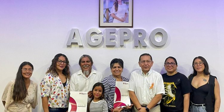 Gobierno de Quintana Roo fortalece la seguridad jurídica de las familias con la entrega de títulos de propiedad