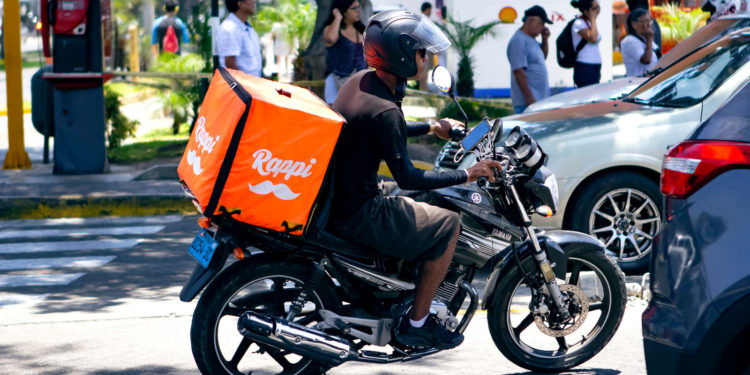 Trabajadores de Rappi generan más ingresos adicionales que mil abogados en el país