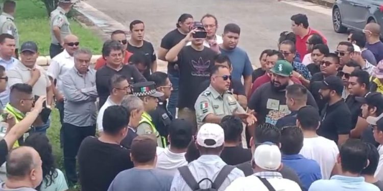 Protestan conductores de Uber contra la Guardia Nacional