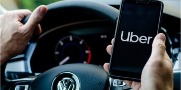 Gobernador Javier May revisará posible legalización de Uber y DiDi en Tabasco