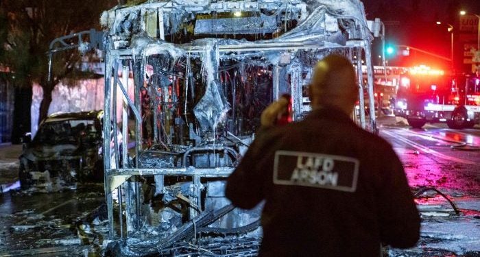 Caos en los Ángeles tras ganar los Dodgers de la Serie Mundial