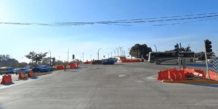 Reabren vialidades en Villahermosa tras obras de drenaje pluvial, caos vehicular persiste