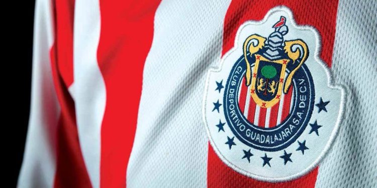 ¿Quién será el nuevo director técnico de Chivas?
