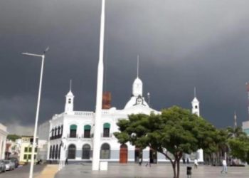 Prevén inicio de semana lluvioso en Tabasco por Onda Tropical 26