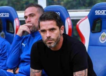 Fernando Gago se va de las Chivas