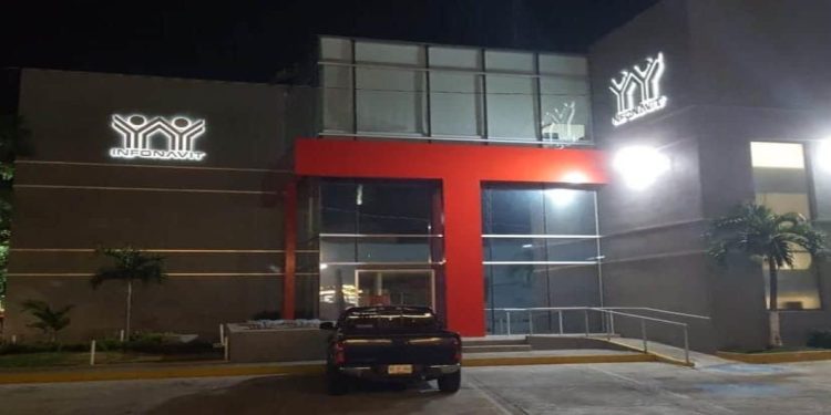 Infonavit exhorta a tabasqueños a aplicar Seguro de Daños por inundaciones