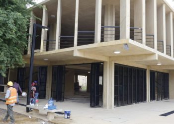 Locatarios del mercado Gaviotas piden entrega de nuevo inmueble ante afectaciones por lluvias