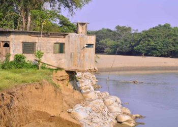 Reubicarán a 20 familias de El Cedral por deslizamientos del río La Sierra