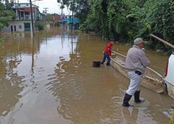 Cerca de 100 escuelas afectadas por inundaciones en Teapa, Tacotalpa y Jalapa, reporta SNTE