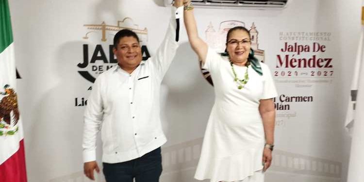 José Olán toma protesta como nuevo presidente municipal de Jalpa de Méndez