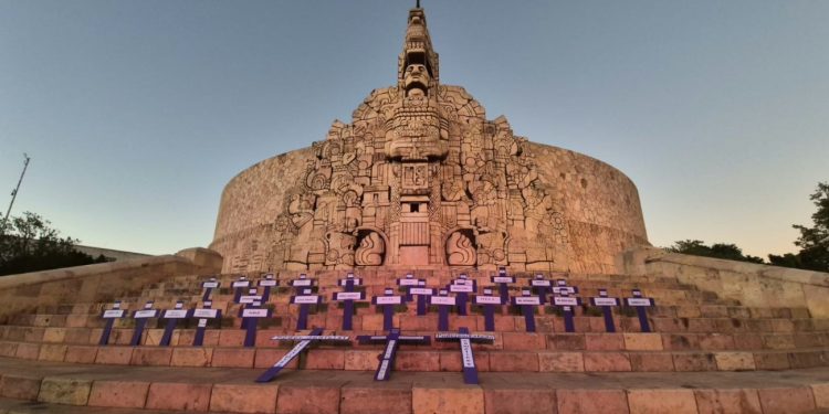Activistas y feministas conmemoran el día Internacional de la Eliminación de la Violencia contra la Mujer