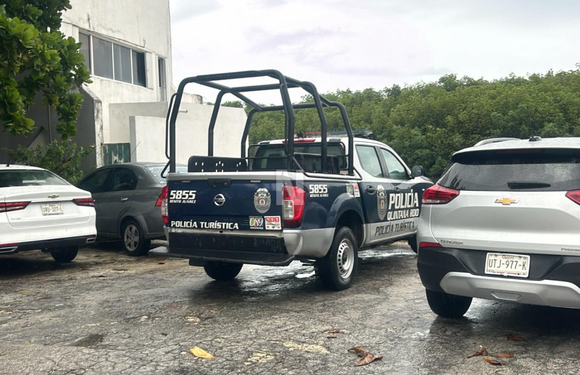 Hallan restos humanos dentro de una bolsa en la Laguna Nichupté, Cancún