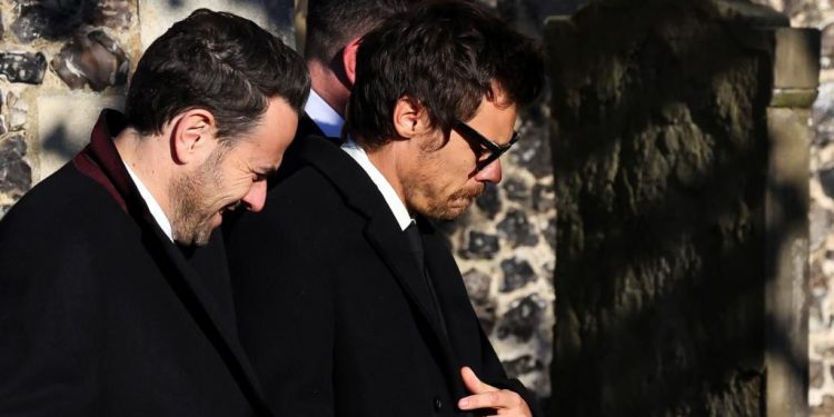 Familiares y exintegrantes de Onedirection se despiden por última vez de Liam Payne