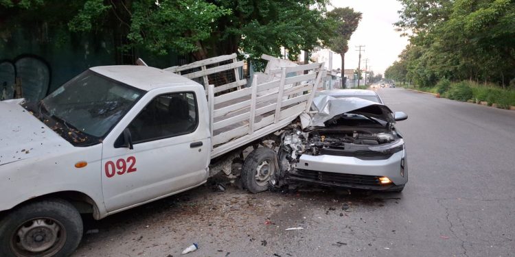 Mujer alcoholizada impacta contra una camioneta en la SMZ 525