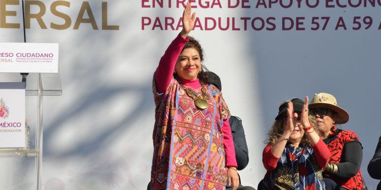 Clara Brugada, inicio con la entrega de apoyos del Programa Ingreso Universal Ciudadano