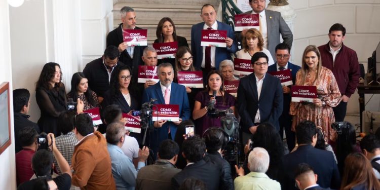 El Congreso de la CDMX trabaja en una iniciativa para combatir la extorsión, los “monta choques” 