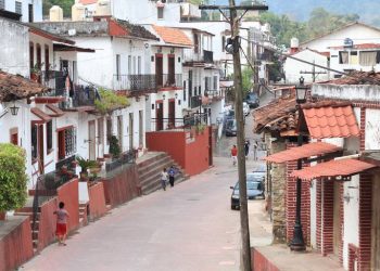 Compromete alcalde de Tacotalpa fortalecer al Pueblo Mágico de Tapijulapa