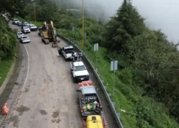 Deslave en autopista Orizaba-Puebla retrasa llegada de mercancías al puerto de Veracruz