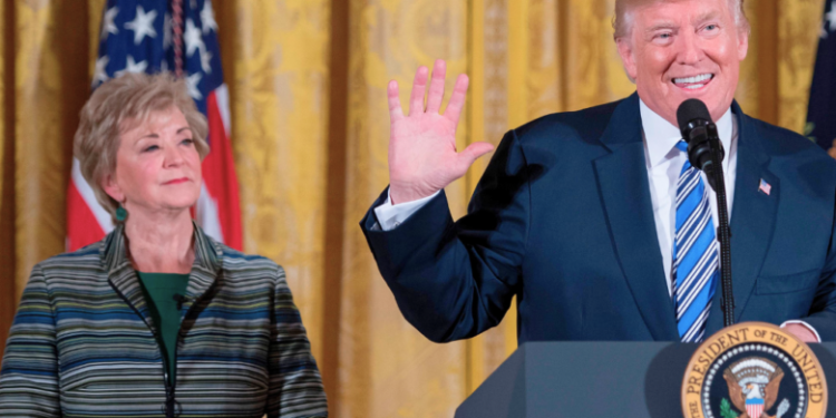 Donald Trump anuncia a Linda McMahon como secretaria de educación