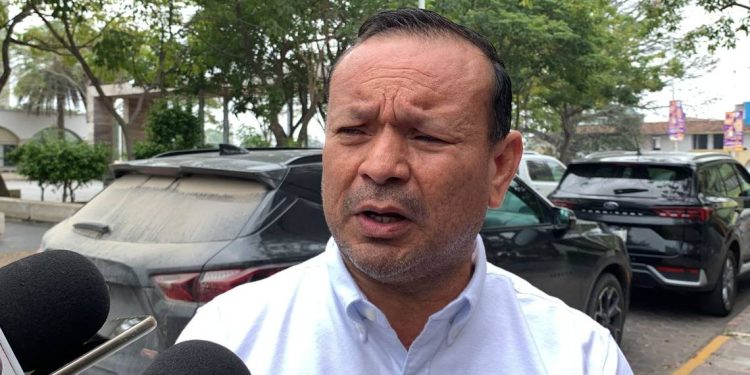 Cárdenas invierte 20.6 mdp en patrullas, tractores y maquinaria pesada en primer mes de administración