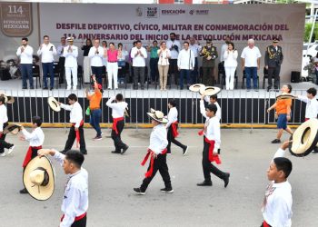 Tabasco conmemora el 114 aniversario de la Revolución Mexicana con un desfile cívico-militar