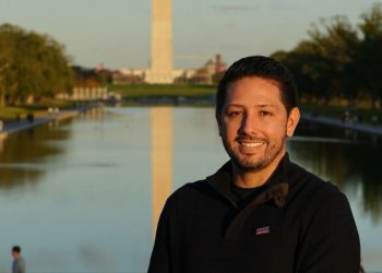 TAJONAR DE PASEO CON DINERO PÚBLICO