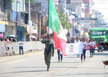 Desfile del 20 de Noviembre en Tabasco concluye con saldo blanco y gran participación